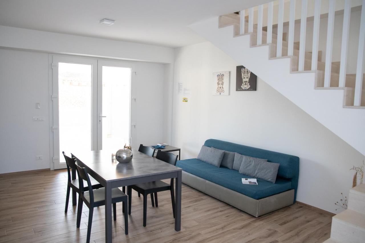 Casa Malaga Appartement Marina di Ragusa Buitenkant foto